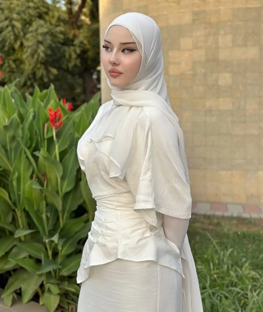 Defne - Bağcılar Escort